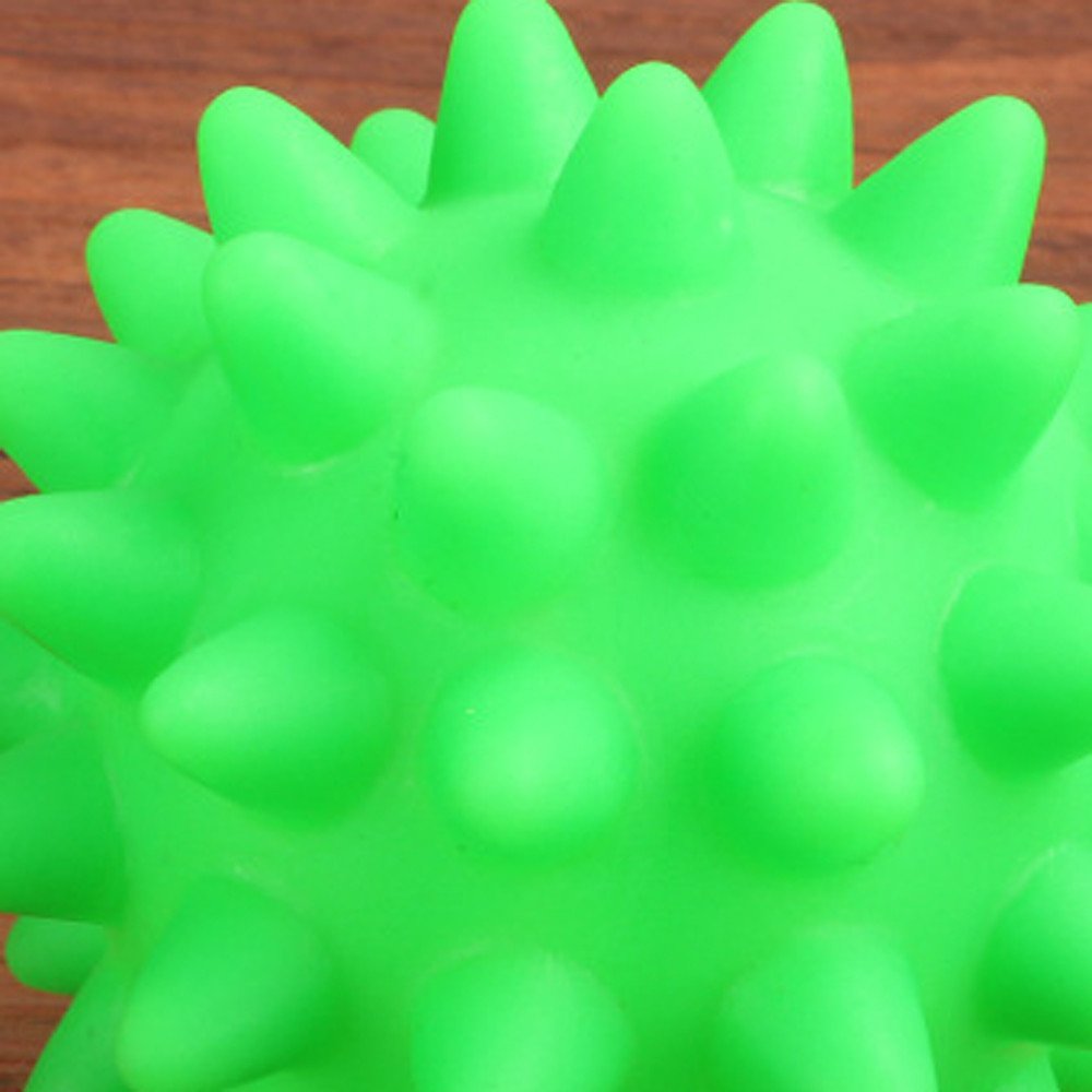 Beautiful New Rubber Ball Toy Dog Pet Fun Spikey Ball Biting Chewing